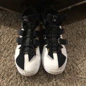 Nike Air Edge 270 Men’s